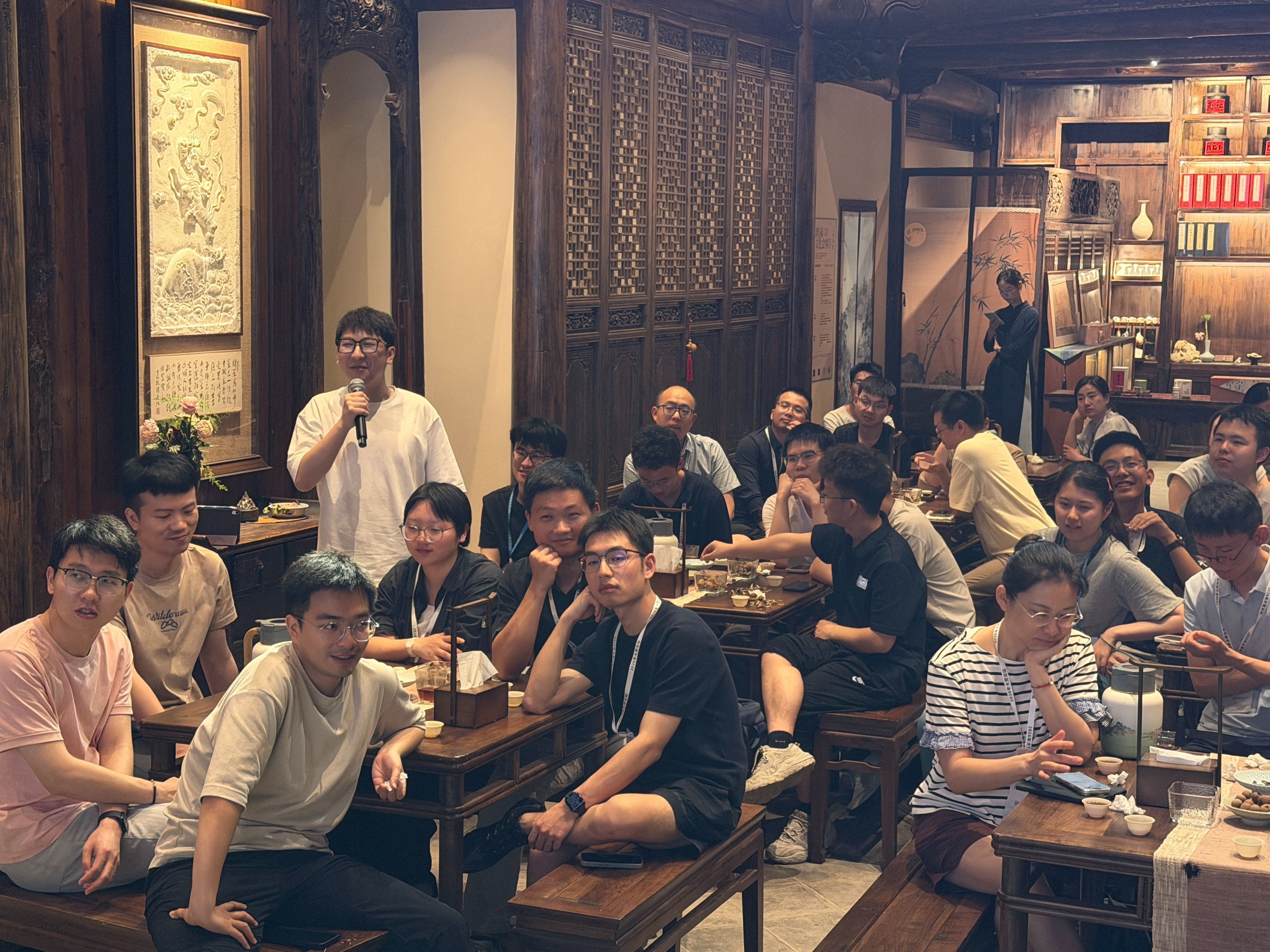 大荒夜话现场听众